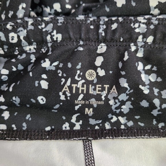Athleta‎ Pebble Be Free Knicker Capri Leggings Size Medium - Picture 12 of 13